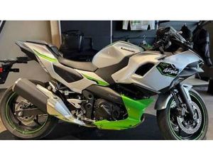 VENDO KAWASAKI NINJA 7 HYBRID (2024 - 25) USATA A CITTA' DI CASTELLO (CODICE 9547601) - MOTO.IT