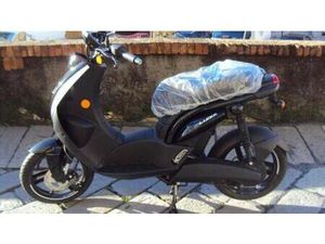 VENDO PEUGEOT E-LUDIX BIPOSTO E5 (2021 - 25) NUOVA A IMPERIA (CODICE 8254713) - MOTO.IT