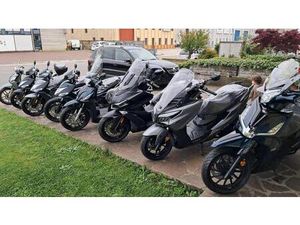 VENDO KYMCO X-TOWN 300I CITY (2021 - 25) NUOVA A SOMMACAMPAGNA (CODICE 9431003) - MOTO.IT