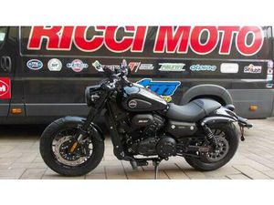 VENDO KEEWAY MOTOR V302 C (2022 - 25) NUOVA A BORGOSATOLLO (CODICE 9108483) - MOTO.IT