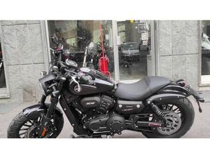 VENDO KEEWAY MOTOR V302 C (2022 - 25) NUOVA A TORINO (CODICE 9052075) - MOTO.IT