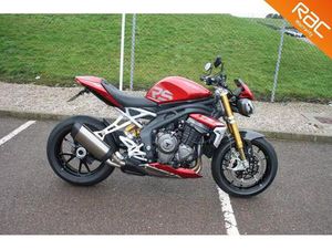 TRIUMPH SPEED TRIPLE 1200 RS
