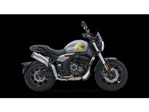 VENDO VOGE TROFEO 525ACX SCRAMBLER (2023 - 25) NUOVA A CALCO (CODICE 9380065) - MOTO.IT