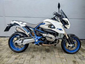 BMW HP2 MEGAMOTO 1170 SUPER PETROL MANUAL (112 PS) 1170 CC