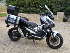 HONDA X-ADV 750 ADVENTURE,3 KOFERA,NOVE GUME,KAO NOV!, 2018 GOD.