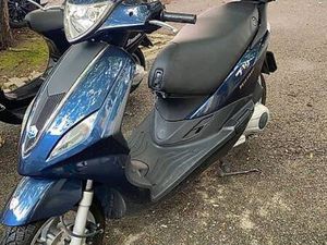 PIAGGIO FLY 125 ZU VERKAUFEN CANTON SAINT-GALL -