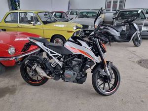 KTM 390 DUKE 390 DUKE - NEUWERTIG! WEIß