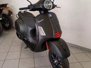 VESPA GTS 125 SUPER SPORT E5+ 2025 KM0 IN PRONTA C