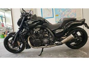 VENDO YAMAHA VMAX (2008 - 17) USATA A ROZZANO (CODICE 9624590) - MOTO.IT