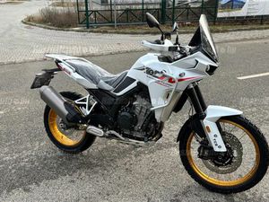 2026 MODELL MEGJÖTT NÉVRE ÍRT ÁR