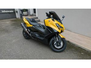 YAMAHA TMAX 560 + DE 3000 D'OPTIONS
