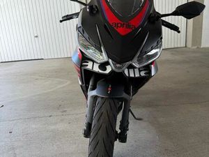 APRILIA RS 457 - COMME NEUVE, 1200 KM SEULEMENT