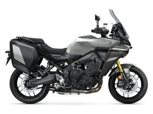 YAMAHA TRACER 9 GT ČIERNA CERAMIC ICE 2025