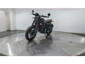 VENDO DUCATI SCRAMBLER 800 NIGHTSHIFT (2023 - 25) USATA A VITERBO (CODICE 9629819) - MOTO.IT