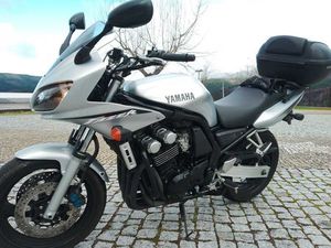 YAMAHA FAZER 600 BARROCA