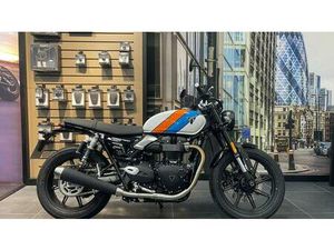 VENDO TRIUMPH SPEED TWIN 900 (2025) NUOVA A NAPOLI (CODICE 9634016) - MOTO.IT