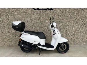 VENDO KYMCO FILLY 50 (2024 - 25) NUOVA A SAVIGLIANO (CODICE 9634918) - MOTO.IT