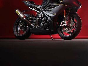 TRIUMPH DAYTONA 765 PROTOTYPE CANTON BERNE -