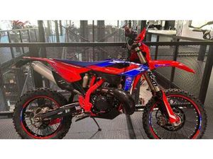 VENDO BETAMOTOR RR 250 2T ENDURO RACING (2023) USATA A FIRENZE (CODICE 9637230) - MOTO.IT