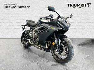 TRIUMPH DAYTONA 660
