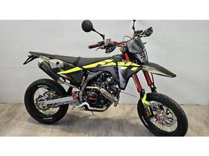 VENDO FANTIC MOTOR XMF 125 COMPETITION (2025) NUOVA A ROSTA (CODICE 9640371) - MOTO.IT