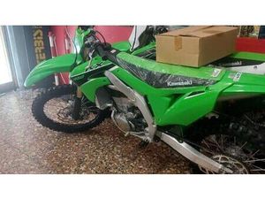VENDO KAWASAKI KX 450 F (2023) NUOVA A CERRO MAGGIORE (CODICE 9641004) - MOTO.IT