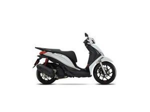 VENDO PIAGGIO MEDLEY 125 S ABS (2021 - 24) NUOVA A IMPERIA (CODICE 9621235) - MOTO.IT