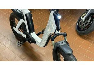 VENDO FANTIC MOTOR ISSIMO 25 URBAN (2022 - 25) USATA A BOLOGNA (CODICE 9642931) - MOTO.IT