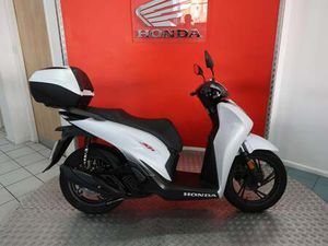 NEW HONDA SH125 FOR SALE IN SURREY