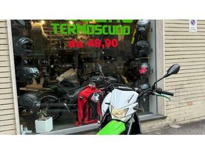 VENDO KAWASAKI KLX 125 USATA A NAPOLI (CODICE 9644109) - MOTO.IT