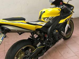 VENDO YAMAHA YZF R1 (2006 - 07) USATA A ZANE' (CODICE 9645168) - MOTO.IT