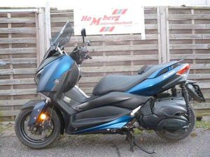 YAMAHA X-MAX 400
