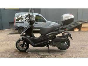 VENDO BENELLI VELVET 250 TOURING (2001 - 03) USATA A CONEGLIANO (CODICE 9646558) - MOTO.IT