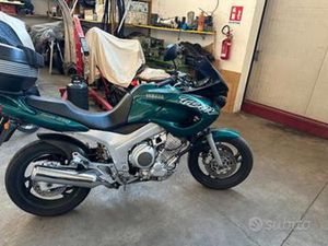 YAMAHA TDM 850