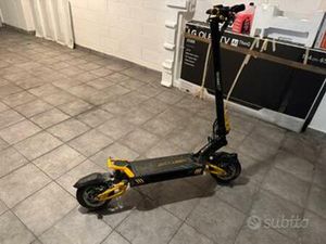 MONOPATTINO DUE MOTORI 2800 W AUTONOMIA 60 KM