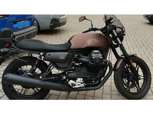 VENDO MOTO GUZZI V7 III STONE NIGHT PACK (2019 - 20) USATA A MILANO (CODICE 9651111) - MOTO.IT