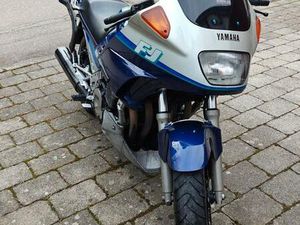 YAMAHA FJ 1200 MIT KOFFER