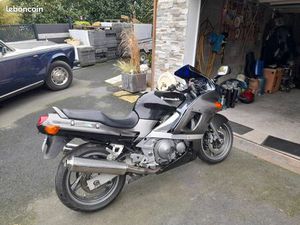 KAWASAKI ZZR 600