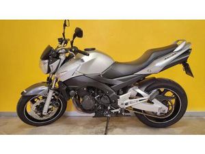 VENDO SUZUKI GSR 600 (2006 - 11) USATA A MILANO (CODICE 9652323) - MOTO.IT