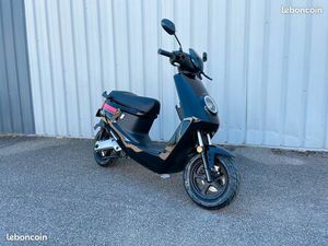 NIU SCOOTER ÉLECTRIQUE MQI+ SPORT - 2025 50 CM3