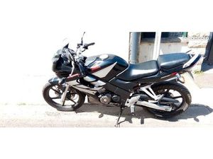 MOTO 125 HONDA CBR