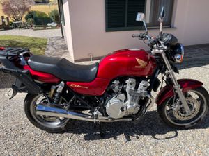 HONDA CB 750 SEVEN FIFTY