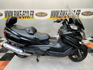 SUZUKI BURGMAN 650 AN À RÉVISER (61518)