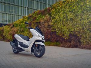 MOTO NEUVE: HONDA PCX125 DX