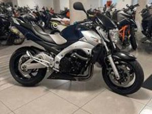 SUZUKI GSR 600 - 2006