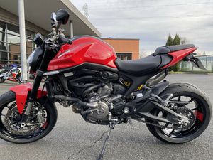 DUCATI MONSTER 937
