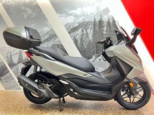 NSS 125 FORZA SMART TOP-BOX YM2025