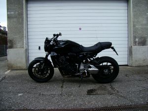 CB 1000 R+