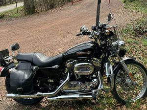 HARLEY-DAVIDSON SPORTSTER XL 1200C CUSTOM