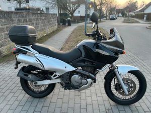 SUZUKI XF 650 FREEWIND 1 JAHR GEWÄHRLEISTUNG